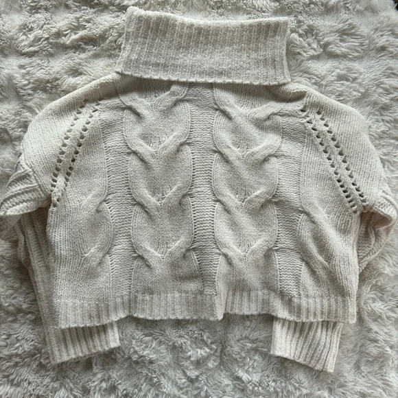 White Turtleneck Sweater - Picture 4 of 6